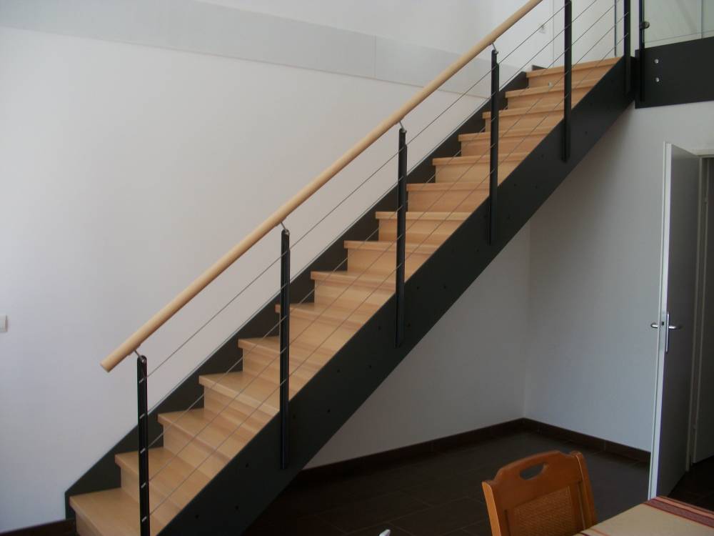 Nos réalisations d'escaliers suspendus 204.jpg